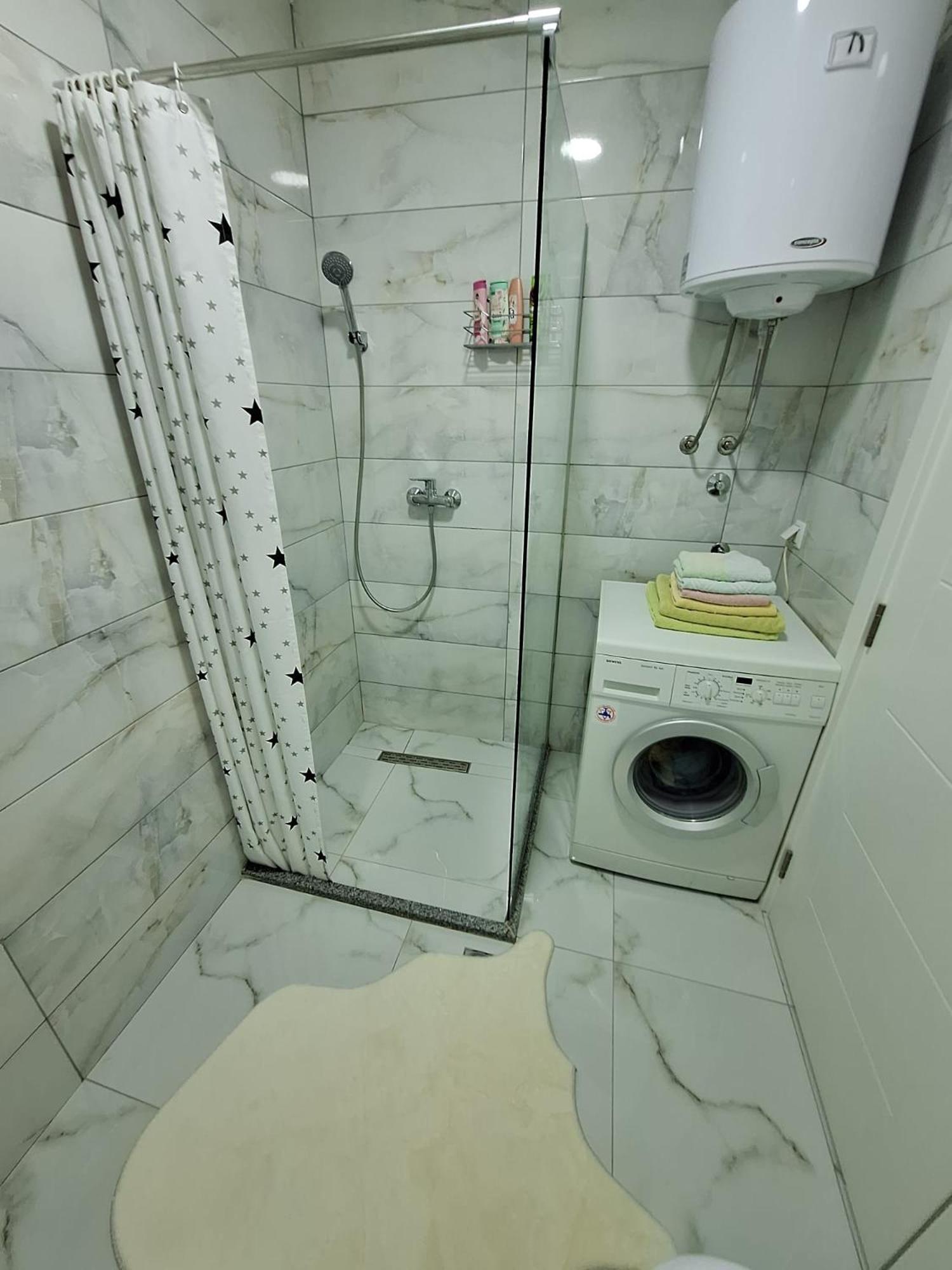 Apartman Lilly Modrica Eksteriør bilde